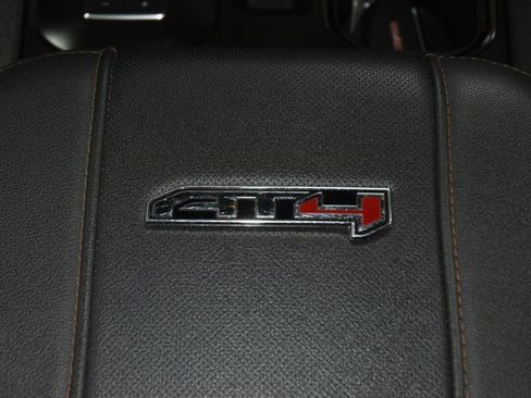 Used 2024 GMC Sierra 2500 AT4 w/ AT4 Preferred Package image 35