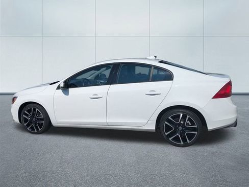 Used 2018 Volvo S60 T5 Dynamic w/ Vision Package image 8