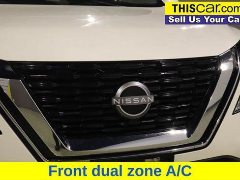 Used 2022 Nissan Rogue SV w/ SV Premium Package AWD/4WD image 12