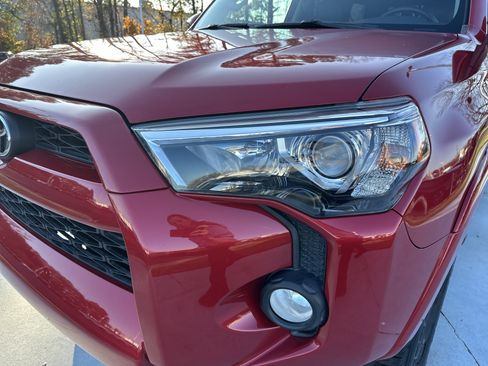 Used 2018 Toyota 4Runner SR5 Premium image 6