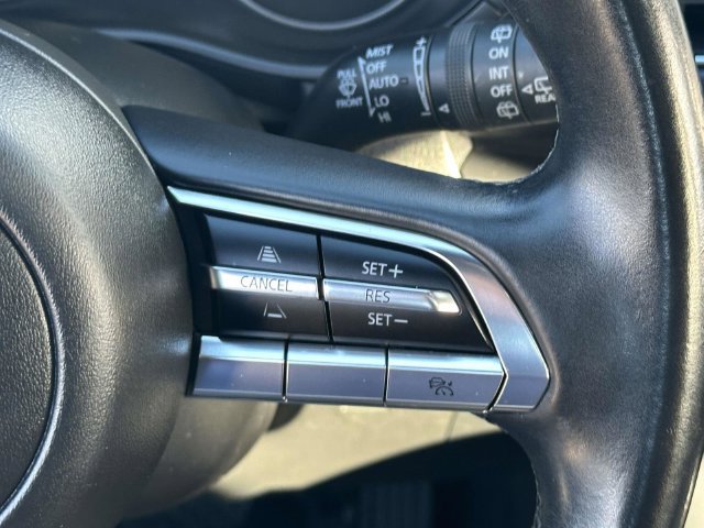 Used 2022 MAZDA MAZDA3 s FWD image 11