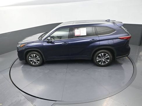 Used 2022 Toyota Highlander XLE w/ Protection Package #3 (TMS) AWD/4WD image 26