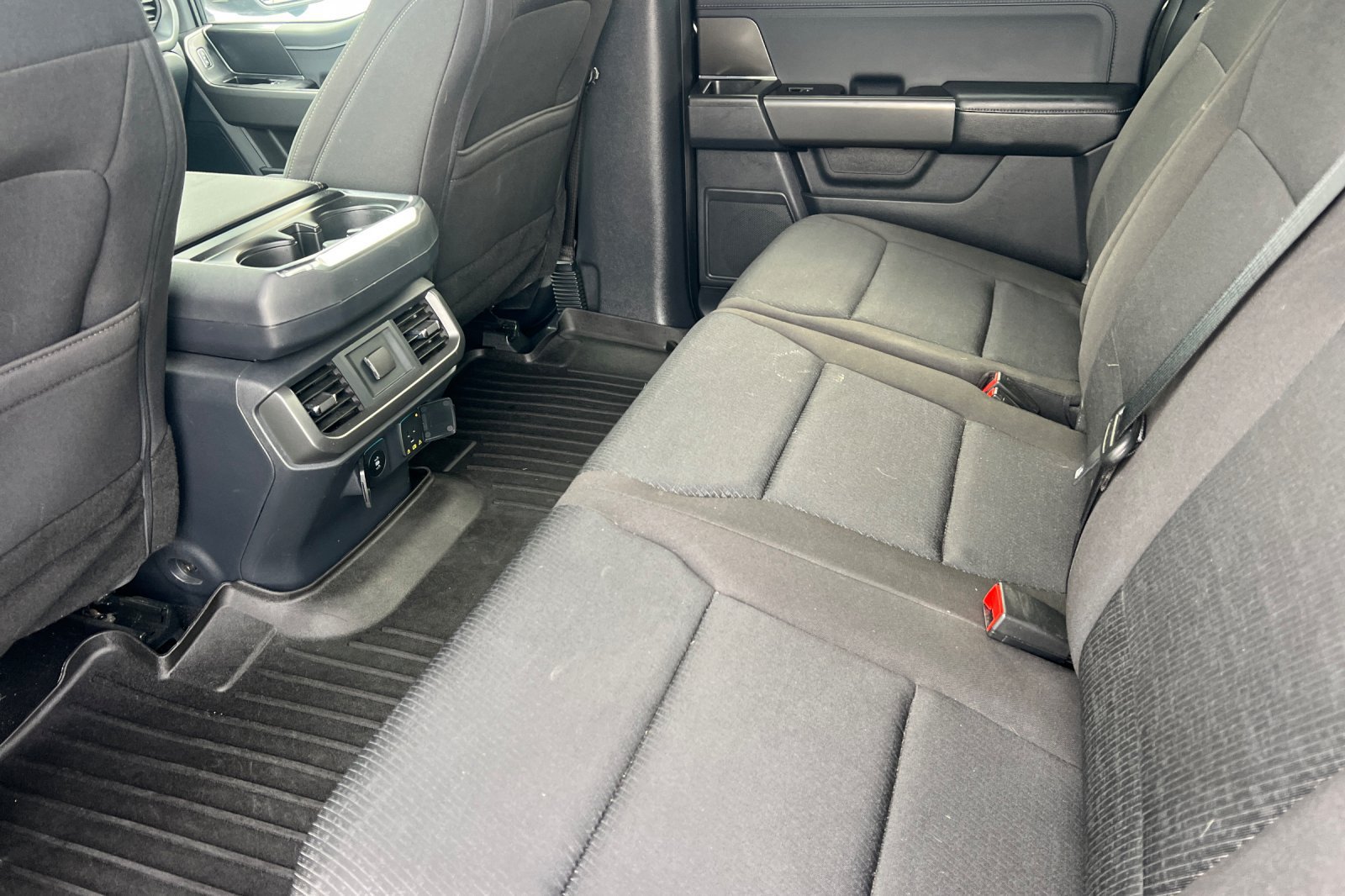 Used 2024 Ford F150 XLT w/ Equipment Group 302A MID AWD/4WD image 17