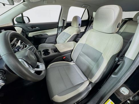 Used 2024 Honda Prologue EX image 14