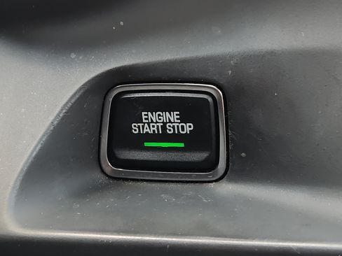 Used 2017 Chevrolet Camaro LT RWD image 21
