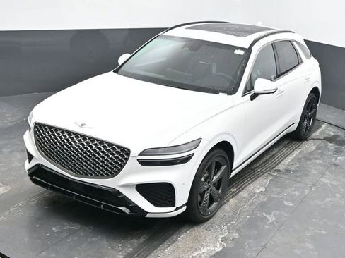 Used 2023 Genesis GV70 2.5T Sport Prestige w/ Sport Prestige Package image 39