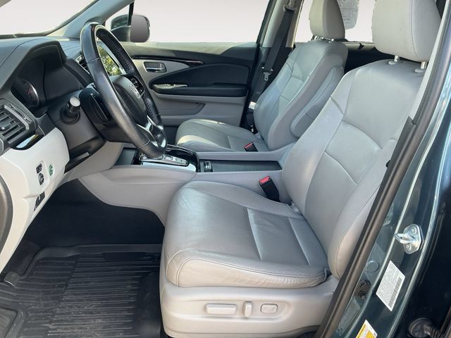 Used 2021 Honda Pilot Touring image 10