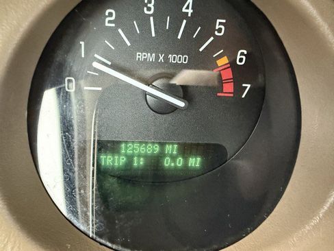 Used 2005 Buick Le Sabre Limited w/ Celebration Edition Package image 23