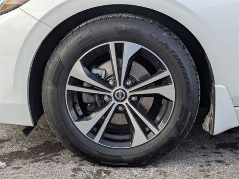 Certified 2022 Nissan Sentra SV w/ Trunk Package image 10