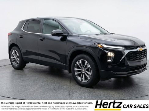 Used 2025 Chevrolet Equinox LT image 1