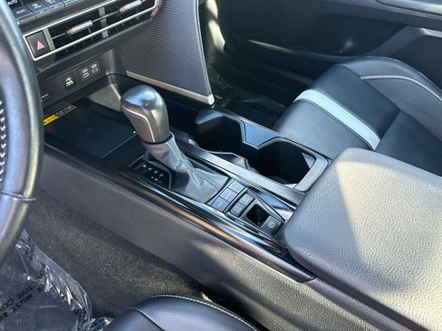 Used 2025 Toyota Camry SE FWD image 20
