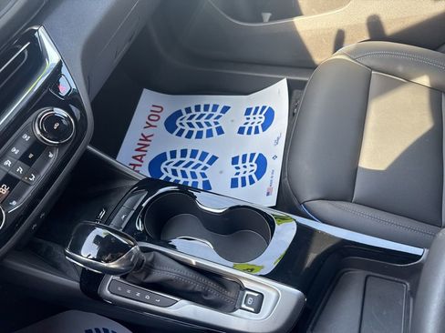 Used 2025 Buick Envista Sport Touring w/ Convenience I Package image 32