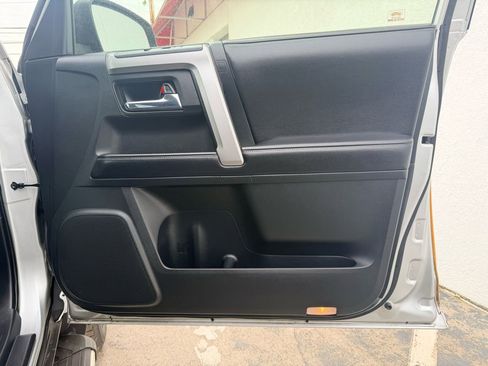 Used 2016 Toyota 4Runner SR5 image 24