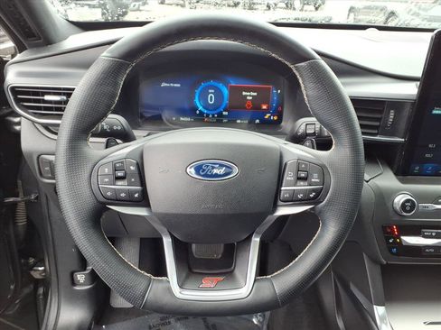 Used 2020 Ford Explorer ST w/ ST Street Pack image 22