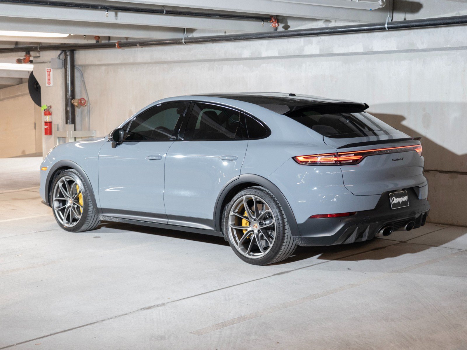 Certified 2022 Porsche Cayenne Turbo GT AWD/4WD image 3