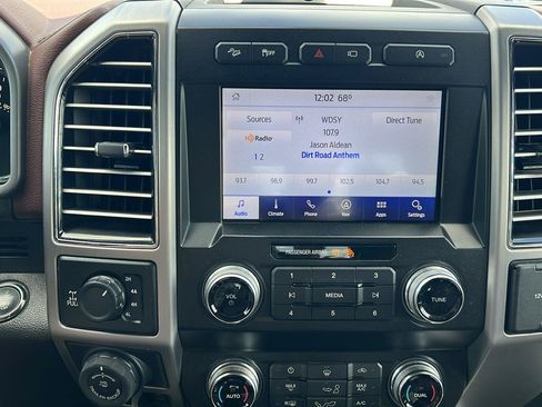 Used 2020 Ford F150 Platinum w/ Equipment Group 701A Luxury AWD/4WD image 22