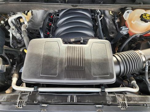 Used 2021 Cadillac Escalade Premium Luxury image 33