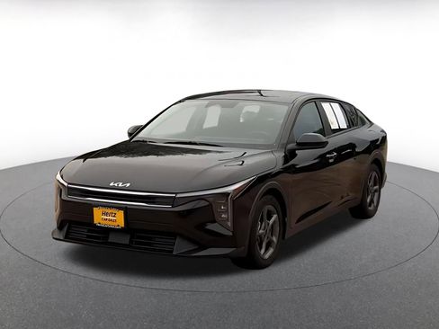 Used 2025 Kia K4 LXS image 8