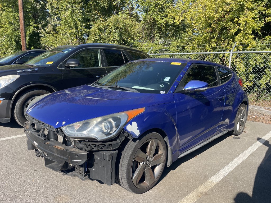 Used 2013 Hyundai Veloster Turbo FWD image 2