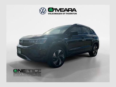 Used 2024 Volkswagen Taos SE w/ Panoramic Sunroof Package image 1