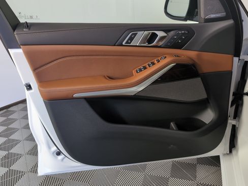 New 2026 BMW X7 xDrive40i w/ Executive Package image 10