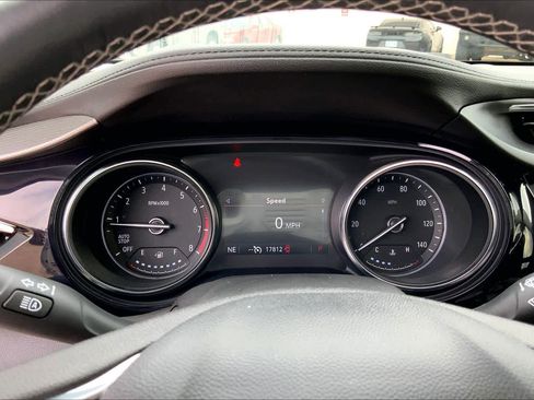 Used 2023 Buick Encore GX Preferred image 23