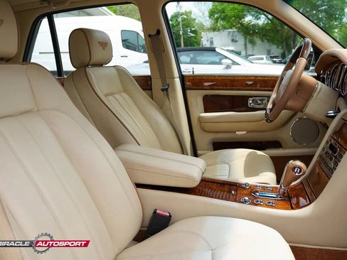 Used 2005 Bentley Arnage RL RWD image 32