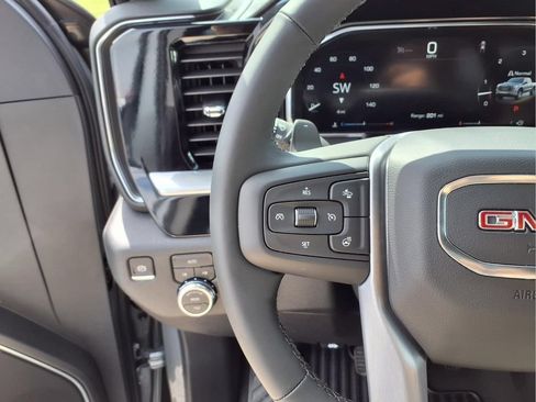 New 2026 GMC Sierra 1500 Elevation AWD/4WD image 8