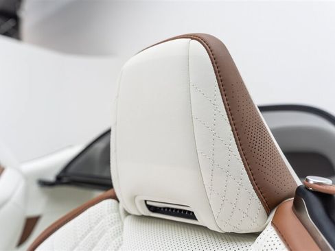 Used 2026 Lexus LC 500 Convertible w/ Inspiration Series RWD image 37