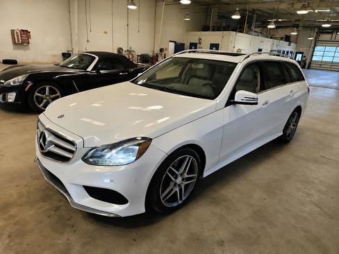 Used 2014 Mercedes-Benz E 350 4MATIC Wagon image 1