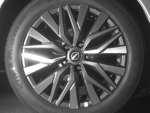 Used 2025 Nissan Altima 2.5 SV image 15