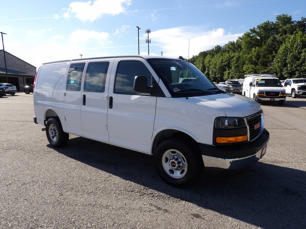 Used 2025 GMC Savana 2500 w/ Driver Convenience Package RWD image 10