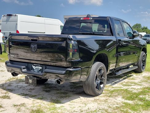 Used 2022 RAM 1500 Big Horn AWD/4WD image 4