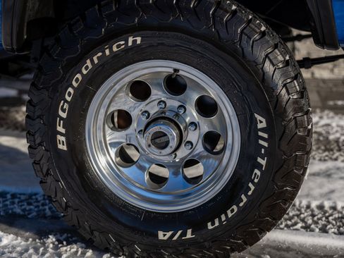 Used 1992 Dodge D/W Truck 250 image 23