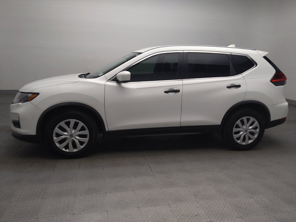 Used 2017 Nissan Rogue S FWD image 2