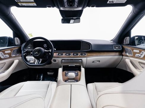 Used 2025 Mercedes-Benz GLS 450 4MATIC image 27