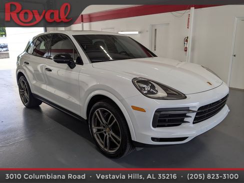 Used 2022 Porsche Cayenne AWD/4WD image 5