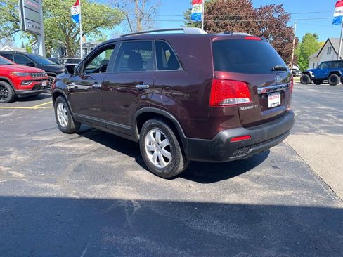 Used 2013 Kia Sorento LX w/ Convenience Pkg FWD image 5