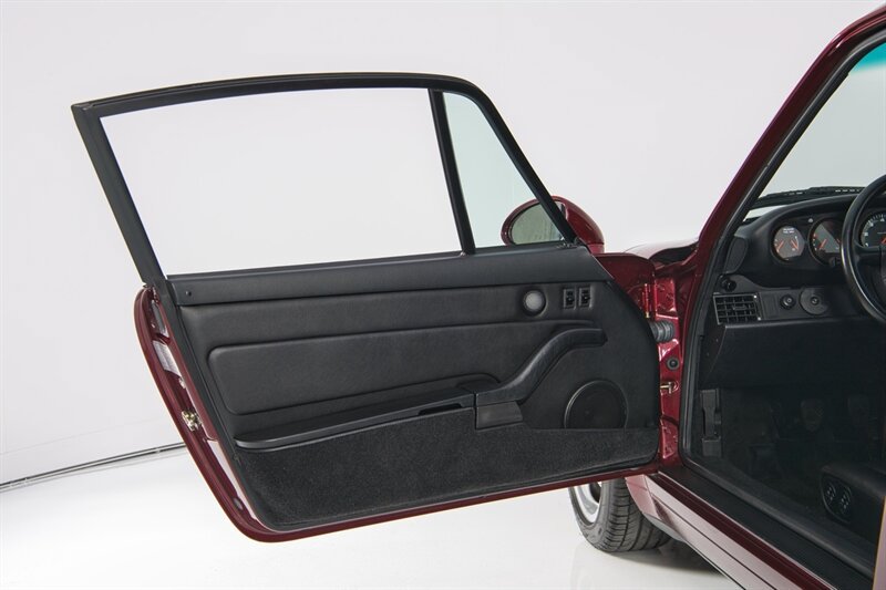 Used 1996 Porsche 911 Carrera RWD image 17