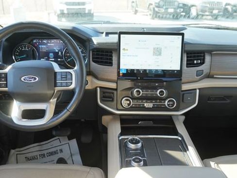 Used 2024 Ford Expedition Max Limited image 16