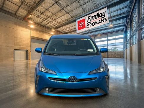 Used 2021 Toyota Prius LE AWD/4WD image 2