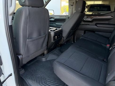 Used 2024 Chevrolet Silverado 1500 RST AWD/4WD image 15