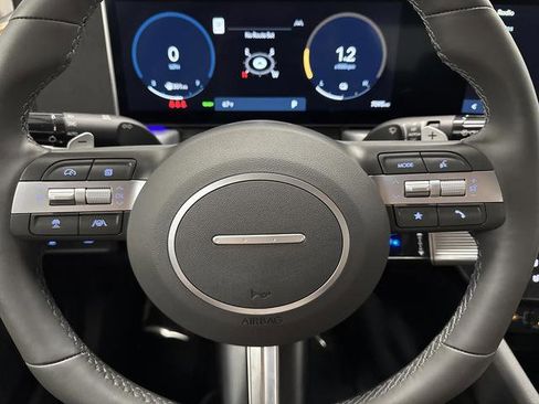 Used 2025 Hyundai Sonata Limited image 17