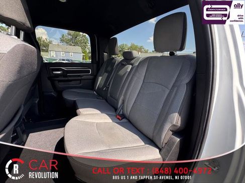 Used 2024 RAM 3500 Big Horn image 35