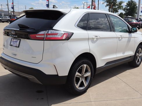 Used 2024 Ford Edge SEL w/ Convenience Package AWD/4WD image 6