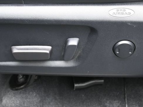 Used 2019 Toyota Tundra Limited AWD/4WD image 10
