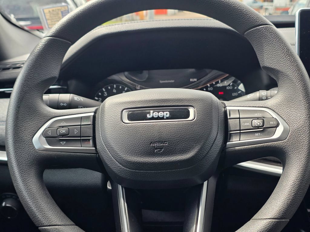 Used 2024 Jeep Compass Sport AWD/4WD image 16