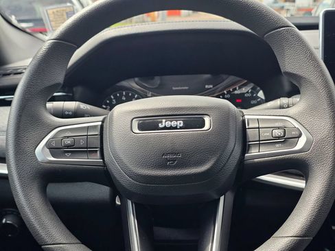Used 2024 Jeep Compass Sport AWD/4WD image 16