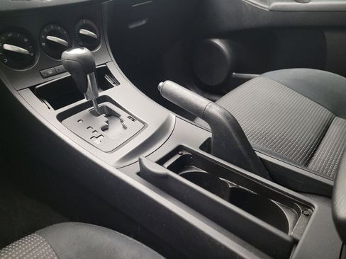 Used 2013 MAZDA MAZDA3 i Sport image 26