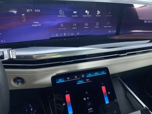 Used 2025 Cadillac Escalade Sport w/ Touring Package AWD/4WD image 5